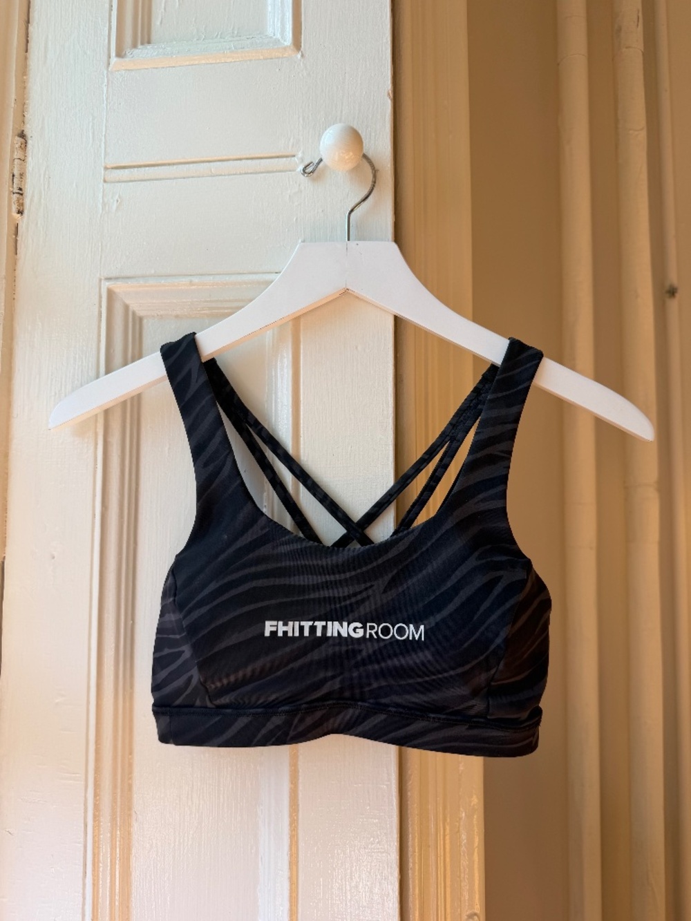 lululemon x fhitting room strappy sports bra | XS